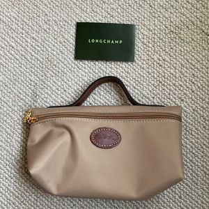 NWOT Longchamp cosmetic case